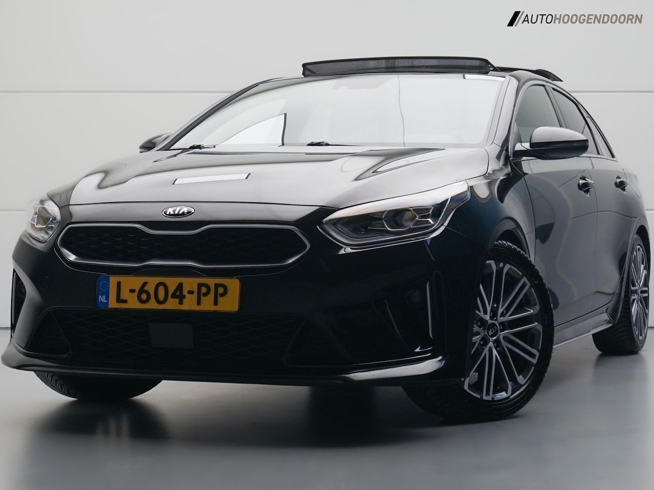 Kia Pro cee'd - 1.5 T-GDI GT-PlusLine (APPLE CARPLAY,PANORAMADAK,JBL-SOUND,STUUR-STOELVERWARMING,CLIMATE,E - AutoWereld.nl