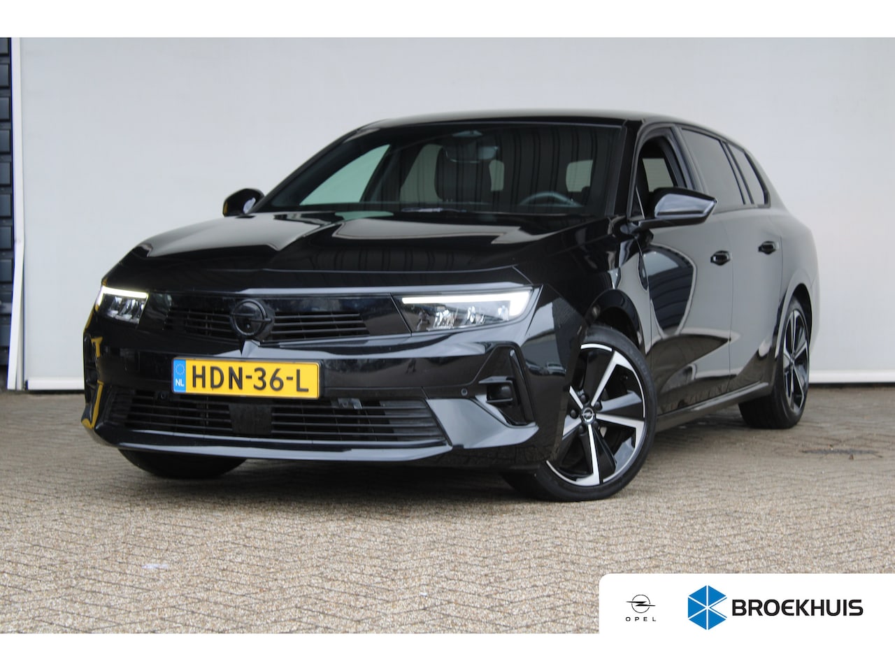 Opel Astra Sports Tourer - 1.2 Turbo Hybrid GS | Adaptieve cruise control | AGR stoelen | Keyless entry | Keyless sta - AutoWereld.nl
