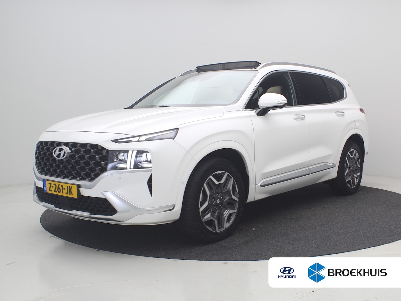 Hyundai Santa Fe - PHEV Premium Sky SOH 100% | Achteruitrijcamera 360 graden | Airco (automatisch) | Audio in - AutoWereld.nl