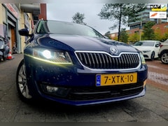 Skoda Octavia Combi - 1.4 TSI Greentech Elegance Businessline