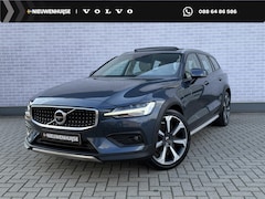 Volvo V60 Cross Country - B5 AWD Pro | Trekhaak | Panoramadak | Head-up Display | Harman Kardon Audio | Parkeerverwa