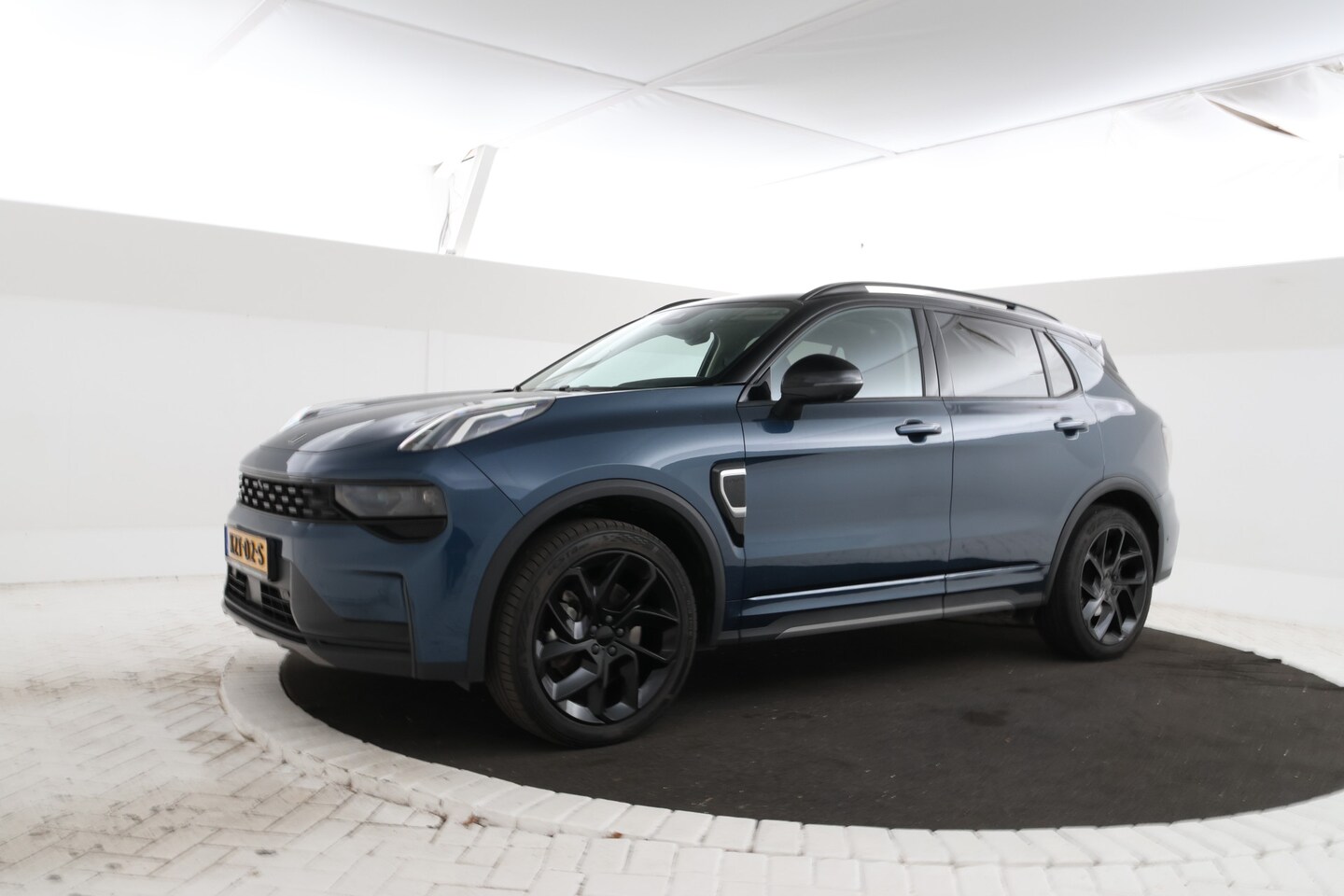 Lynk & Co 01 - 1.5 zwarte hemel! - AutoWereld.nl