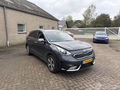 Kia Niro - 1.6 GDi H. BusinessL AUT REST BPM €300,