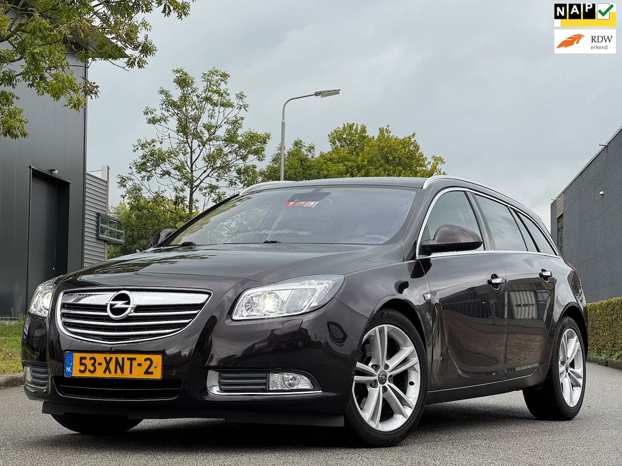 Opel Insignia Sports Tourer - 2.0 CDTI EcoFLEX Cosmo 2.0 CDTI EcoFLEX Cosmo - AutoWereld.nl