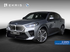 BMW iX2 - eDrive20 Pure Edition 67 kWh M Sportpakket | Premium Pack