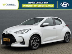 Toyota Yaris - 1.5 Hybrid Dynamic | All Season Banden | Navigatie | Camera | Cruise Control | Climate Con