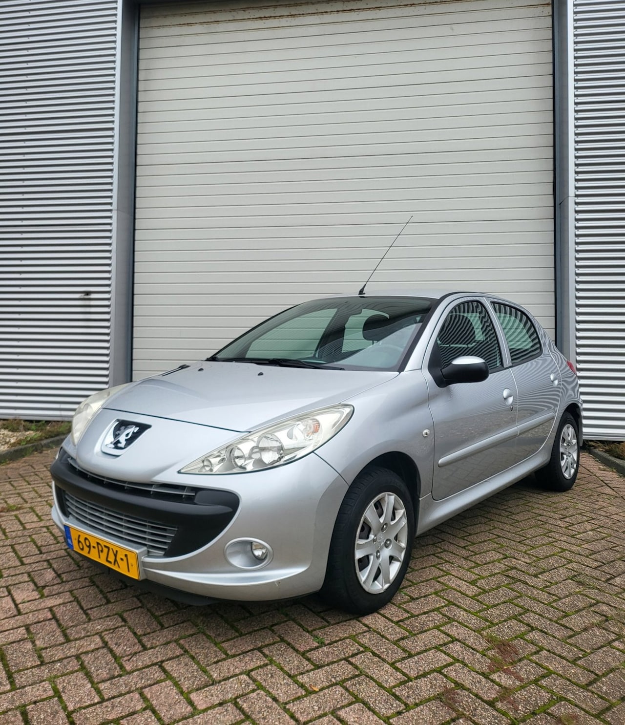Peugeot 206 - 1.4 XS Airco? Nap? APK? - AutoWereld.nl