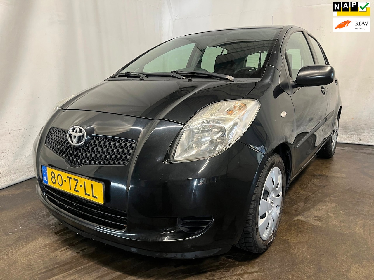 Toyota Yaris - 1.3 VVTi Sol Schadeauto - AutoWereld.nl