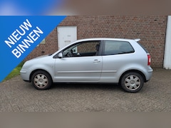 Volkswagen Polo - 1, 4 - Highline -airco