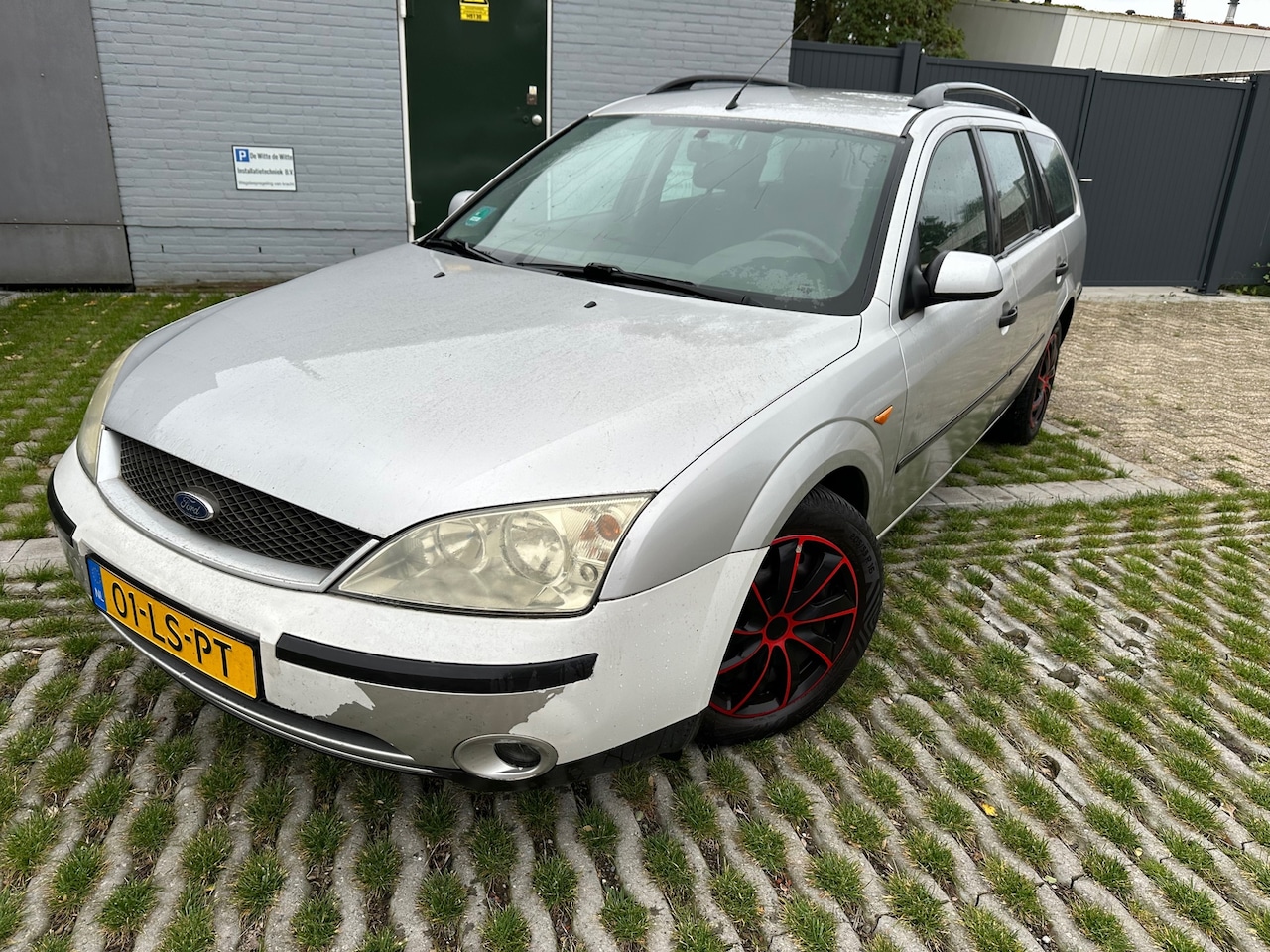 Ford Mondeo Wagon - RIJDT PERFECT. MET AIRCO & APK TOT 16-03-2027! - AutoWereld.nl