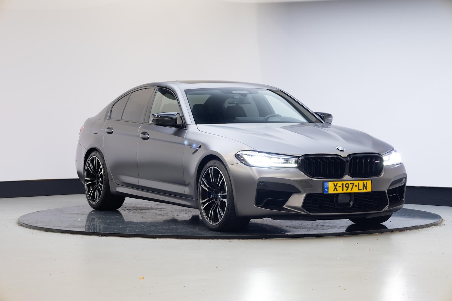 BMW M5 - 5-serie | Bowers & Wilkins | Driving Assistant Professional | Soft Close | Laser | Schuif- - AutoWereld.nl