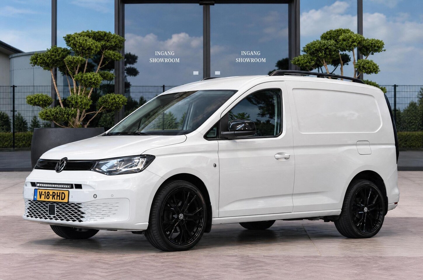 Volkswagen Caddy Cargo - 1.5 TSI CRUISE | CARPLAY | STANDKACHEL - AutoWereld.nl