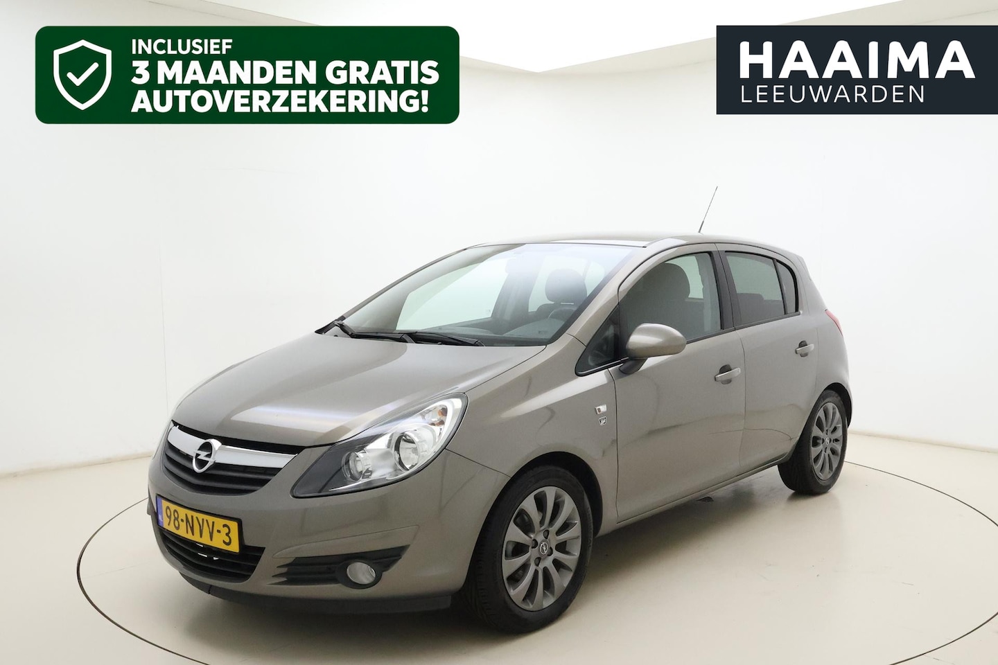 Opel Corsa - 1.4-16V '111' Edition | Trekhaak | Parkeersensoren | Lichtmetalen velgen |5 deuren - AutoWereld.nl
