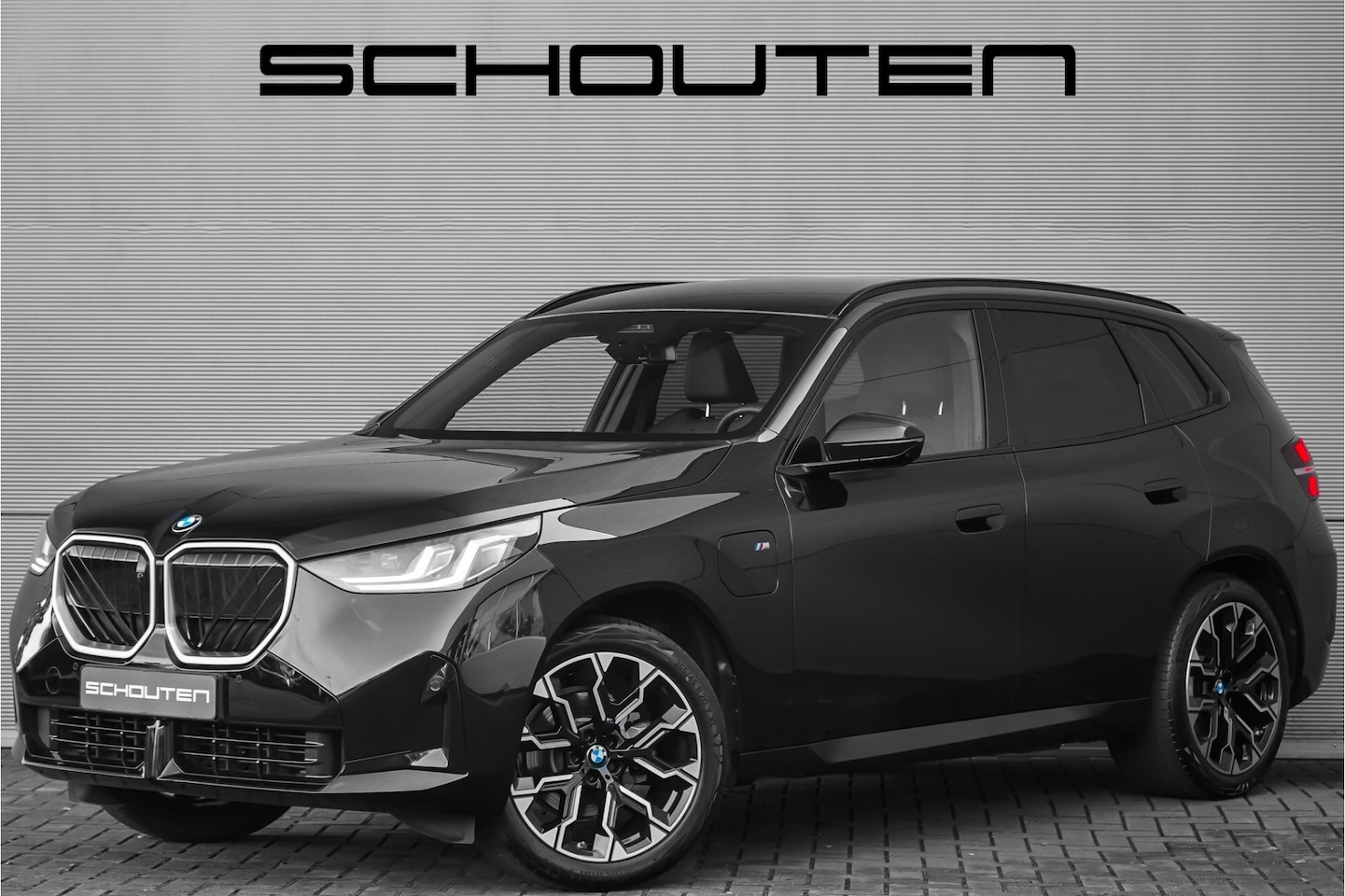 BMW X3 - 30e xDrive M-Sport Pano Driving Assist Plus 360° HUD H/K - AutoWereld.nl