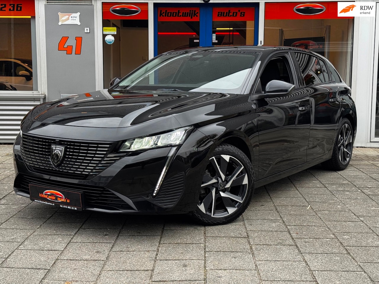 Peugeot 308 - 1.2T Allure GT-Pack Automaat I-Toggle Ambiance LED Leder CarPlay 1e Eigenaar - AutoWereld.nl