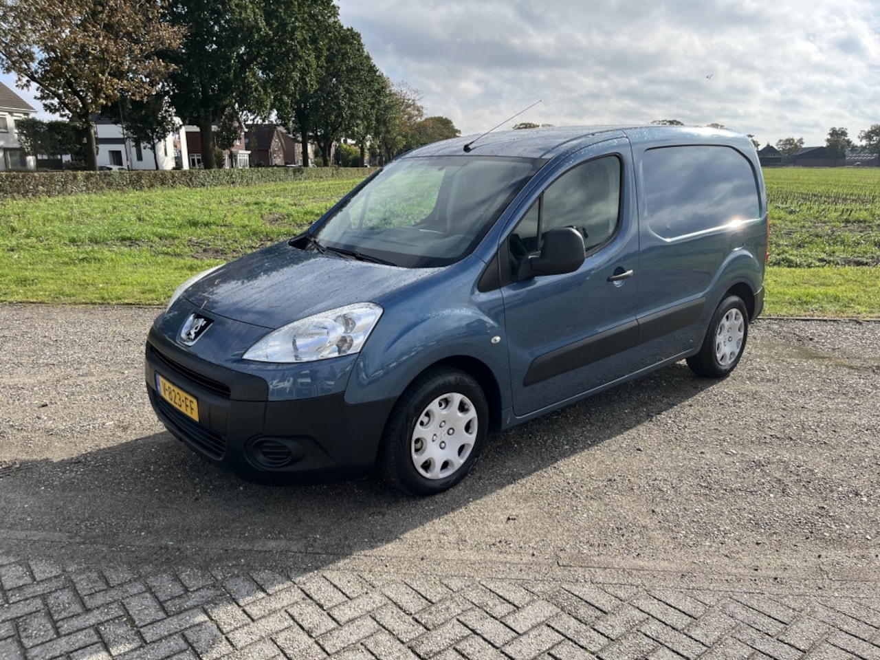 Peugeot Partner - 122 1.6 HDI L1XT Pr+ - AutoWereld.nl
