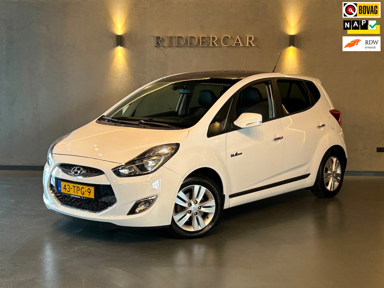 Hyundai ix20 - 1.6i i-Catcher|1E EIG|NAP|STOELVERW|CRUISE|NAVI|AIRCO| - AutoWereld.nl