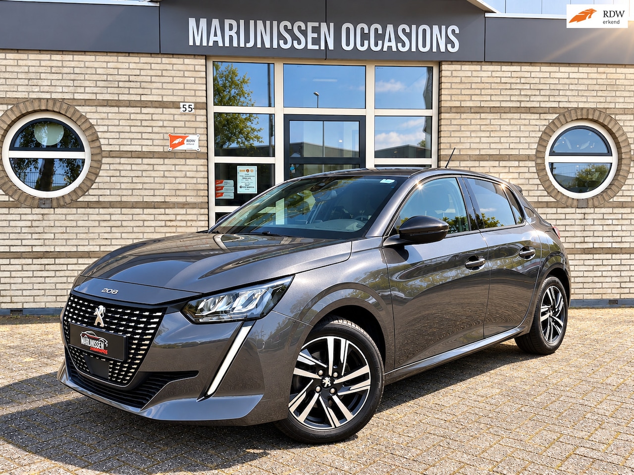 Peugeot 208 - 1.2 PureTech Allure |VirtDash|Cam|CarPlay| - AutoWereld.nl