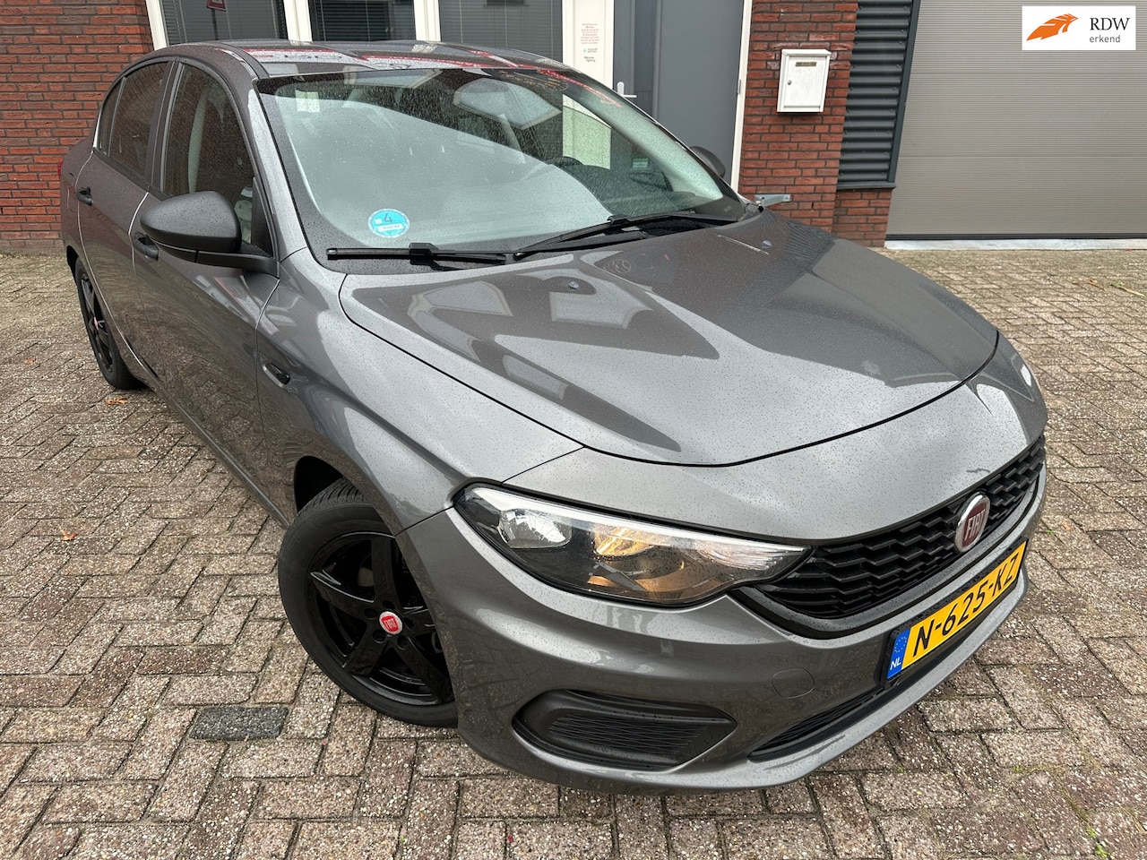 Fiat Tipo - 1.4 Street / Navi / Camera / Airco / LM / MF Stuur - AutoWereld.nl