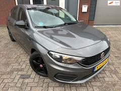 Fiat Tipo - 1.4 Street / Navi / Camera / Airco / LM / MF Stuur