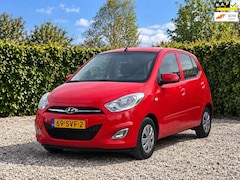 Hyundai i10 - 1.1 i-Drive Cool Airco/AUX/Facelift/Spoiler