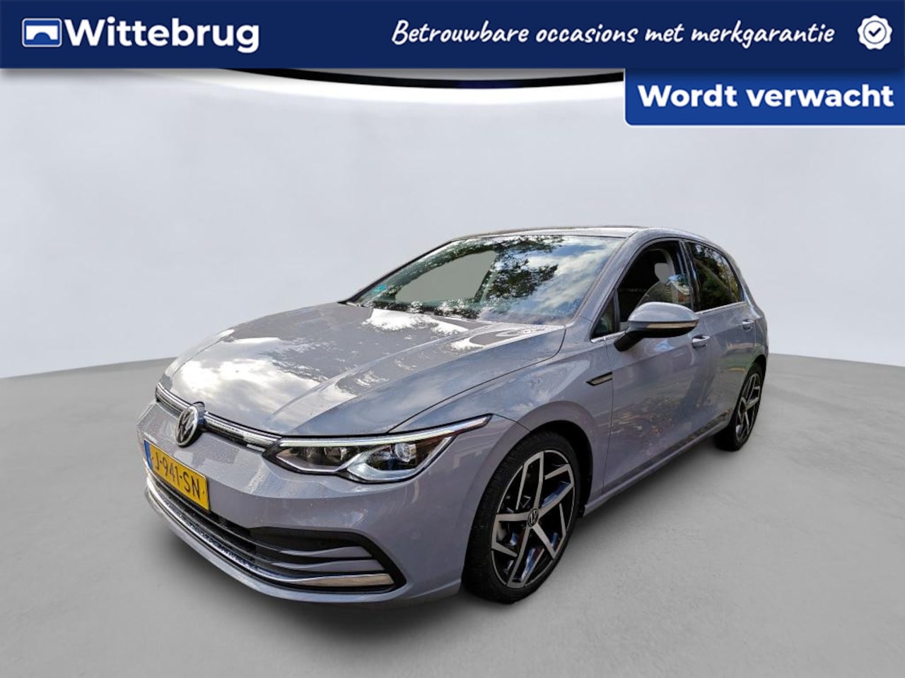 Volkswagen Golf - 1.5 TSI 130pk Style / Panorama schuifk dak / Navigatie / LM 18 inch / LED / Parkeersensore - AutoWereld.nl