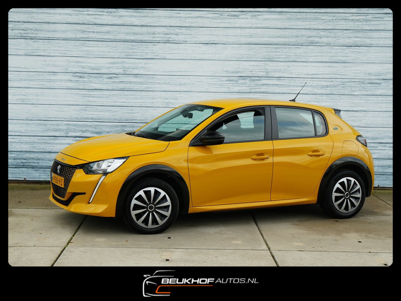 Peugeot e-208 - EV Active 50 kWh Carplay Cruise Navi Soh 92.2% - AutoWereld.nl