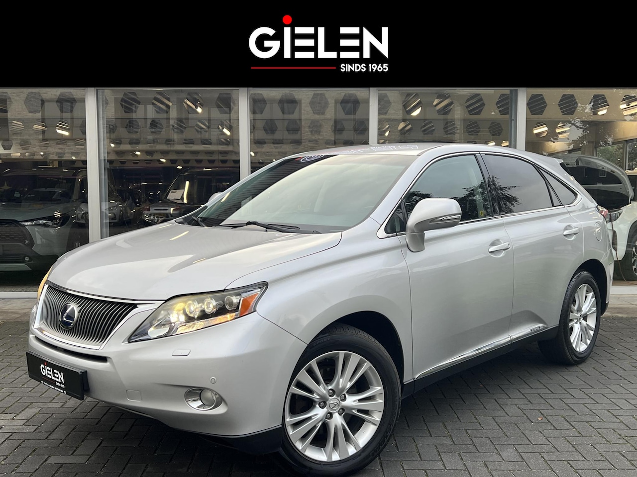 Lexus RX 450h - 4WD Executive | Eerste eigenaar, Trekhaak, Luchtvering, Leer, Stoelverwarming, 19 inch - AutoWereld.nl