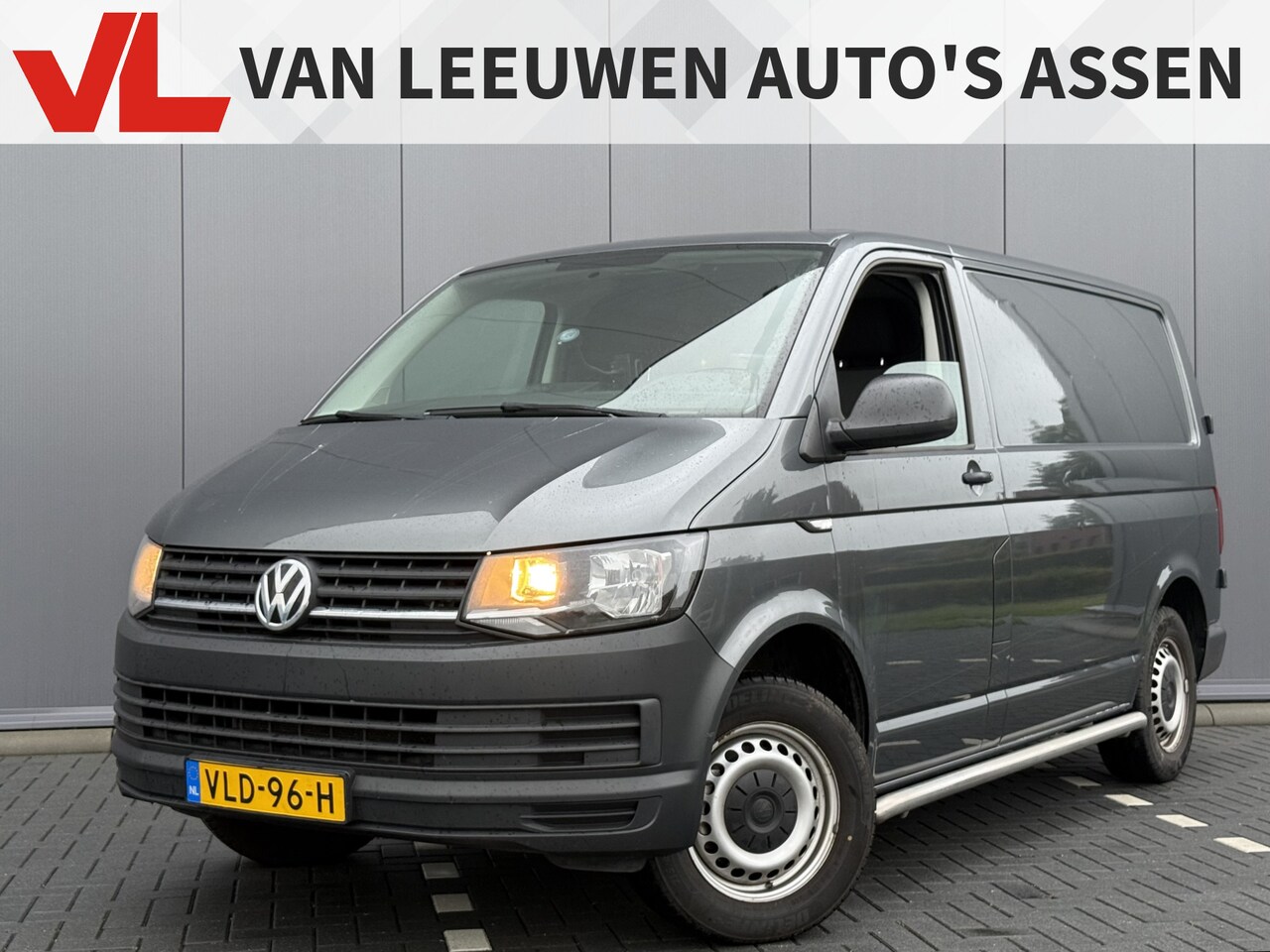 Volkswagen Transporter - 2.0 TDI L1H1 | RIJKLAAR | Trekhaak | Airco - AutoWereld.nl