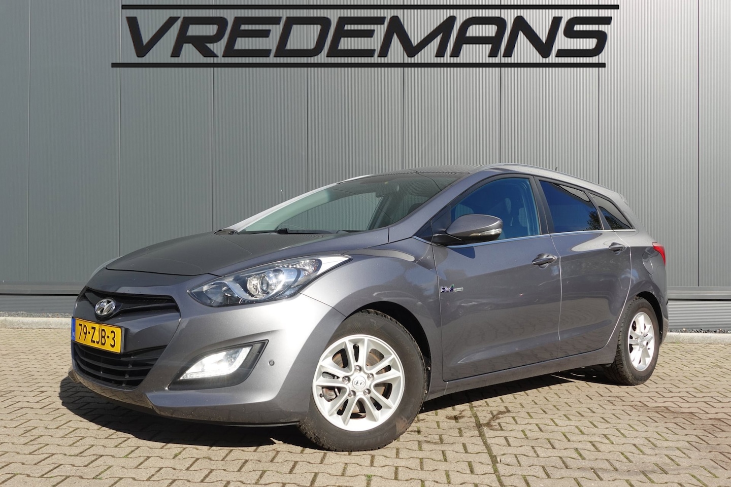 Hyundai i30 Wagon - 1.6 GDi Business Edition 1.6 GDI Business Edition - AutoWereld.nl