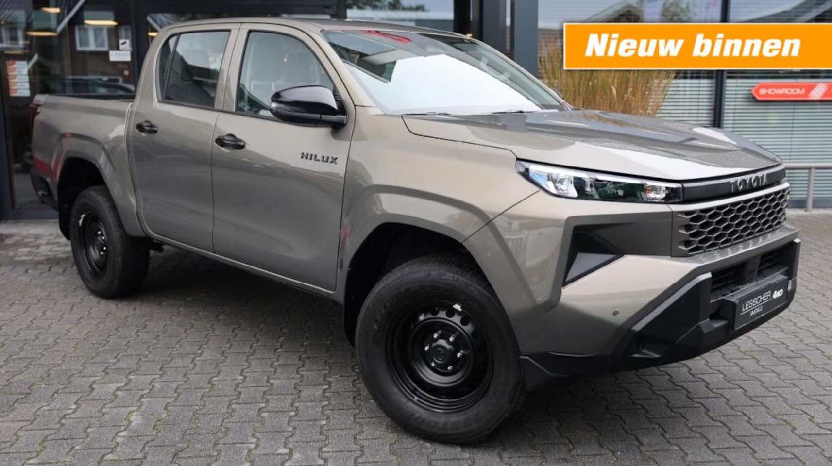 Toyota HiLux - 2.8 D-4D MHEV DUBBEL CABINE ACTIVE A/T 4WD - AutoWereld.nl