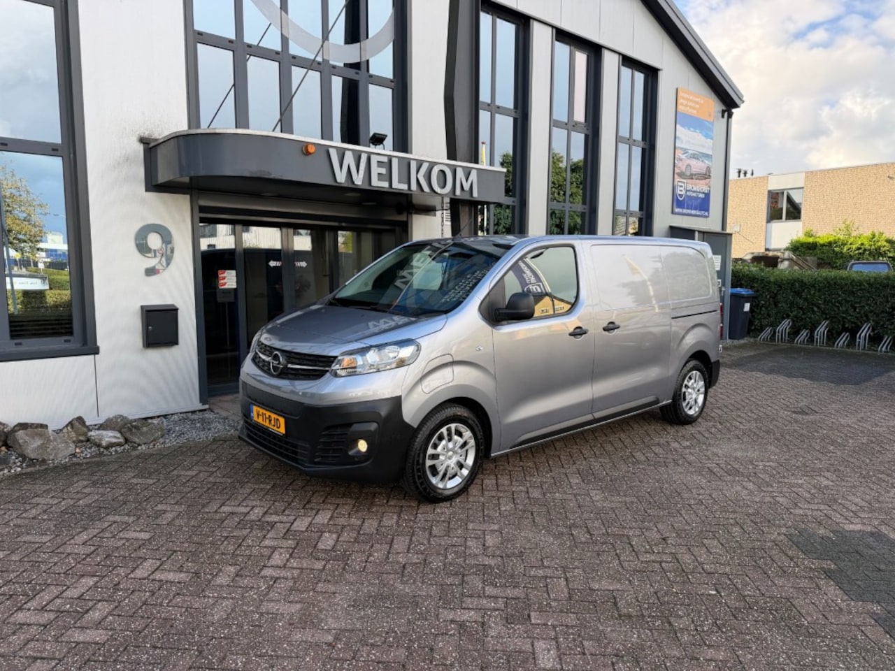 Opel Vivaro - 57 KWH 100KW L2H1 dubbele schuifdeur, automaat, navi, cruisectrl, - AutoWereld.nl