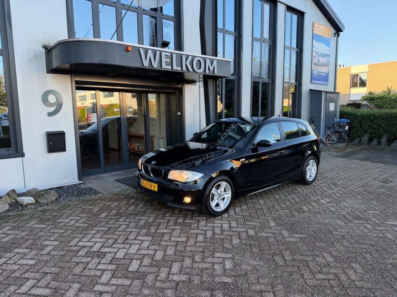 BMW 1-serie - 5-drs, airco, LM-velgen, PDC, Leuke auto! - AutoWereld.nl