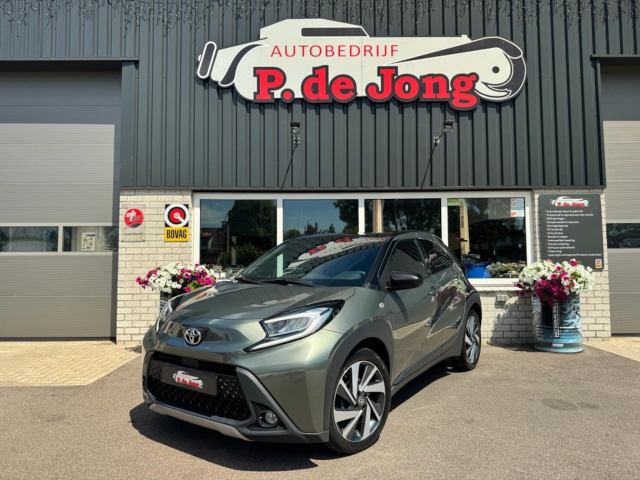 Toyota Aygo X - 1.0 VVT-I S-CVT ENVY TwoTone Carplay JBL Camera PDC ACC Stoelverw. Prachtig! - AutoWereld.nl