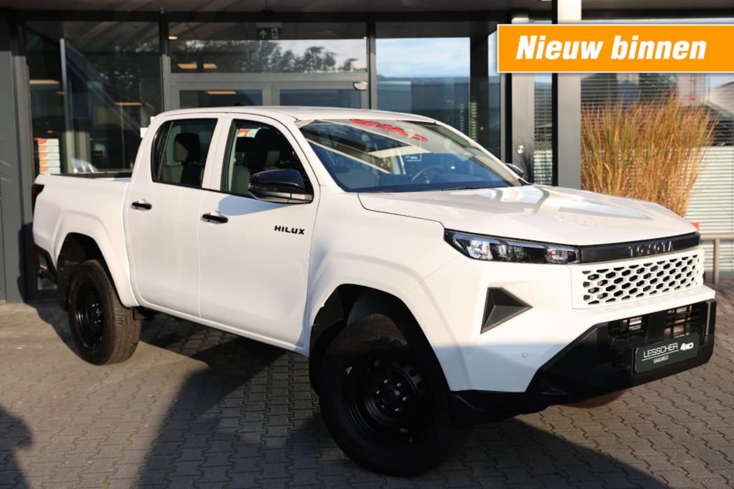 Toyota HiLux - 2.8 D-4D MHEV DUBBEL CABINE ACTIVE A/T 4WD - AutoWereld.nl