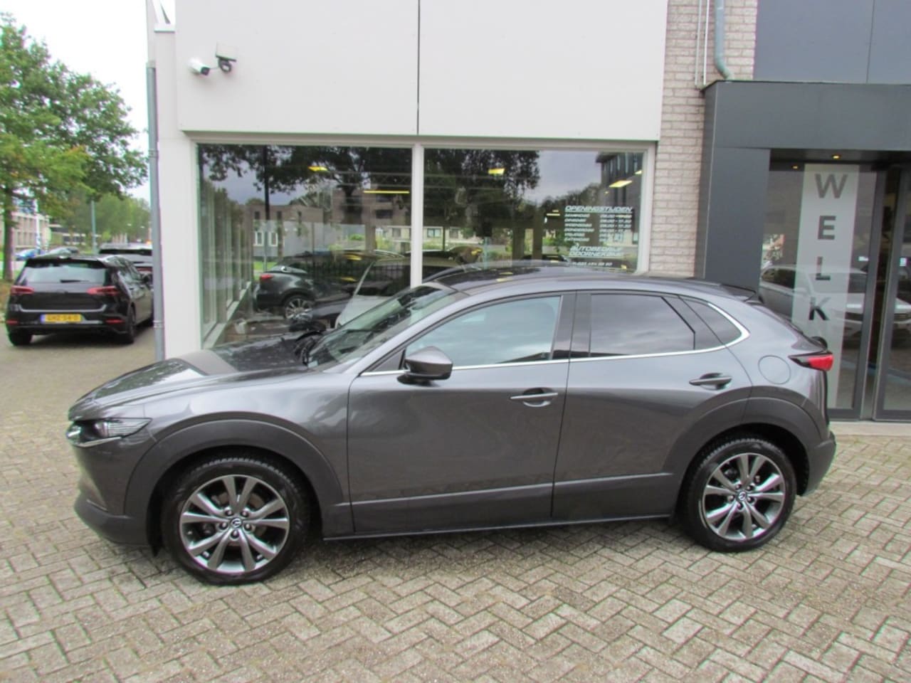 Mazda CX-30 - 2.0 E-Skyactiv-X M-Hybrid 180pk 6AT 2WD Luxury All Season Trekhaak - AutoWereld.nl
