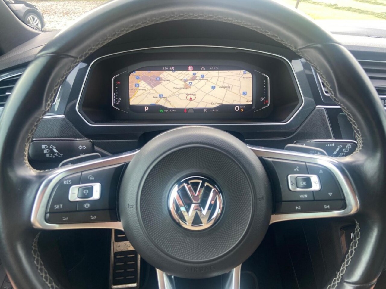Volkswagen Tiguan - 1.5  R-LINE