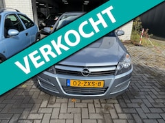 Opel Astra - 1.6 Essentia