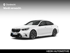 BMW M5 - 5-serie Sedan | Carbon Dak/Spiegels | Bowers & Wilkins Surround Sound System | Driving Ass
