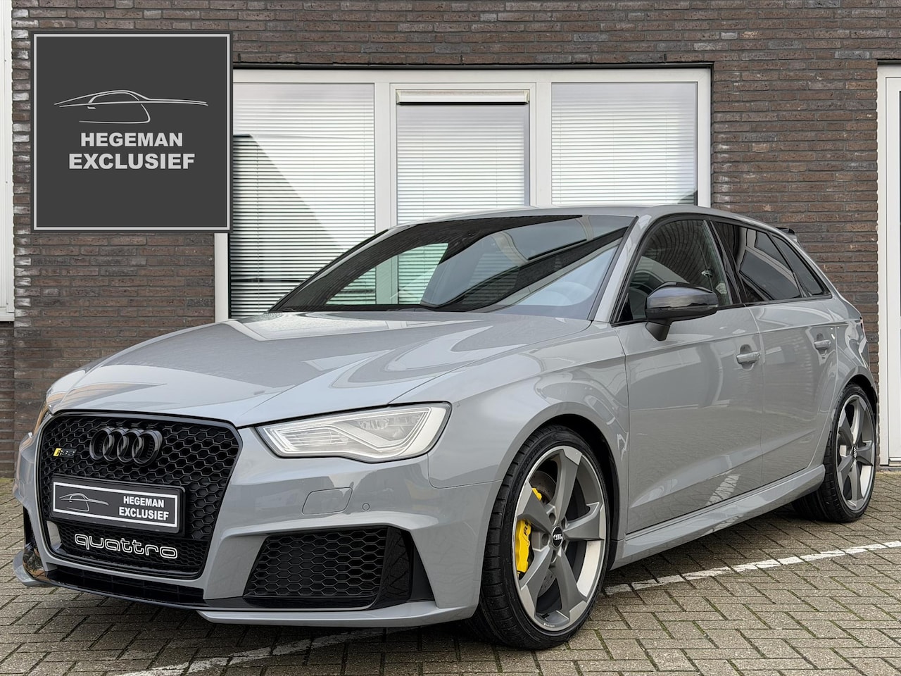 Audi RS3 - Sportback 2.5 TFSI RS 3 quattro Pro Line Plus | MILLTEK | RS-DESIGN | B&O | Cruise | Navi - AutoWereld.nl
