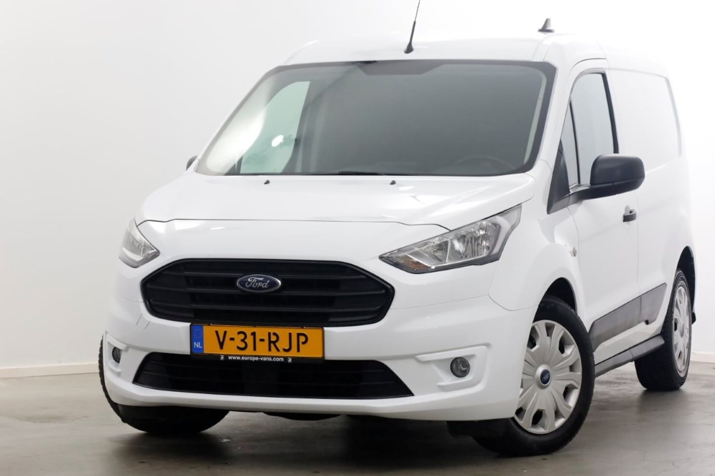 Ford Transit Connect - 1.0 Ecoboost 100pk Benzine Trend Airco/Navi/Camera/3Pers. 02-2023 - AutoWereld.nl