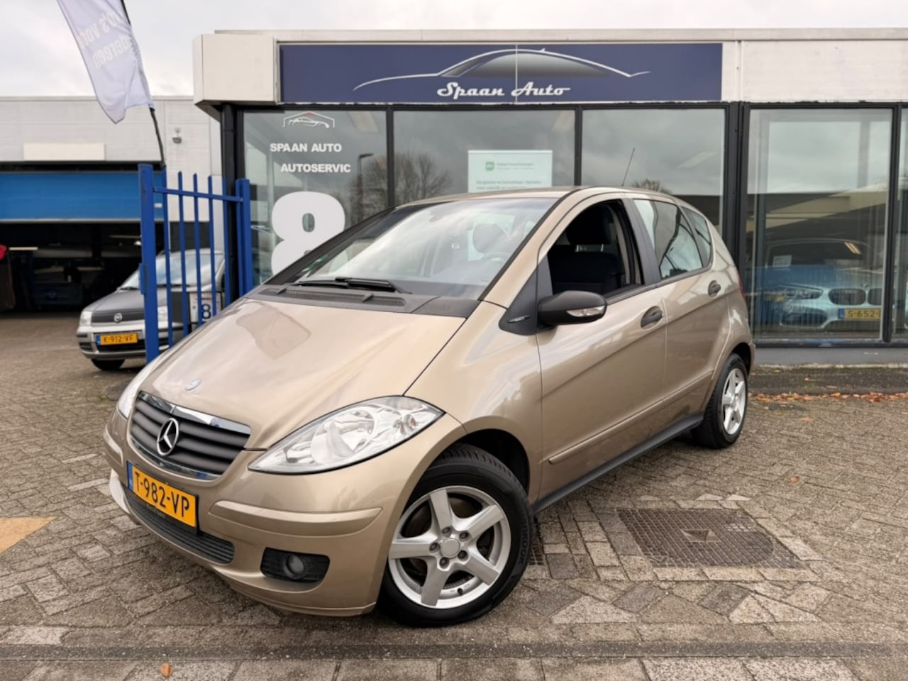 Mercedes-Benz A-klasse - 150 Classic | CARPLAY | AIRCO | 5-DEURS - AutoWereld.nl