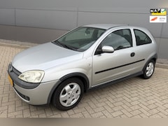 Opel Corsa - 1.2-16V Elegance met nieuwe APK
