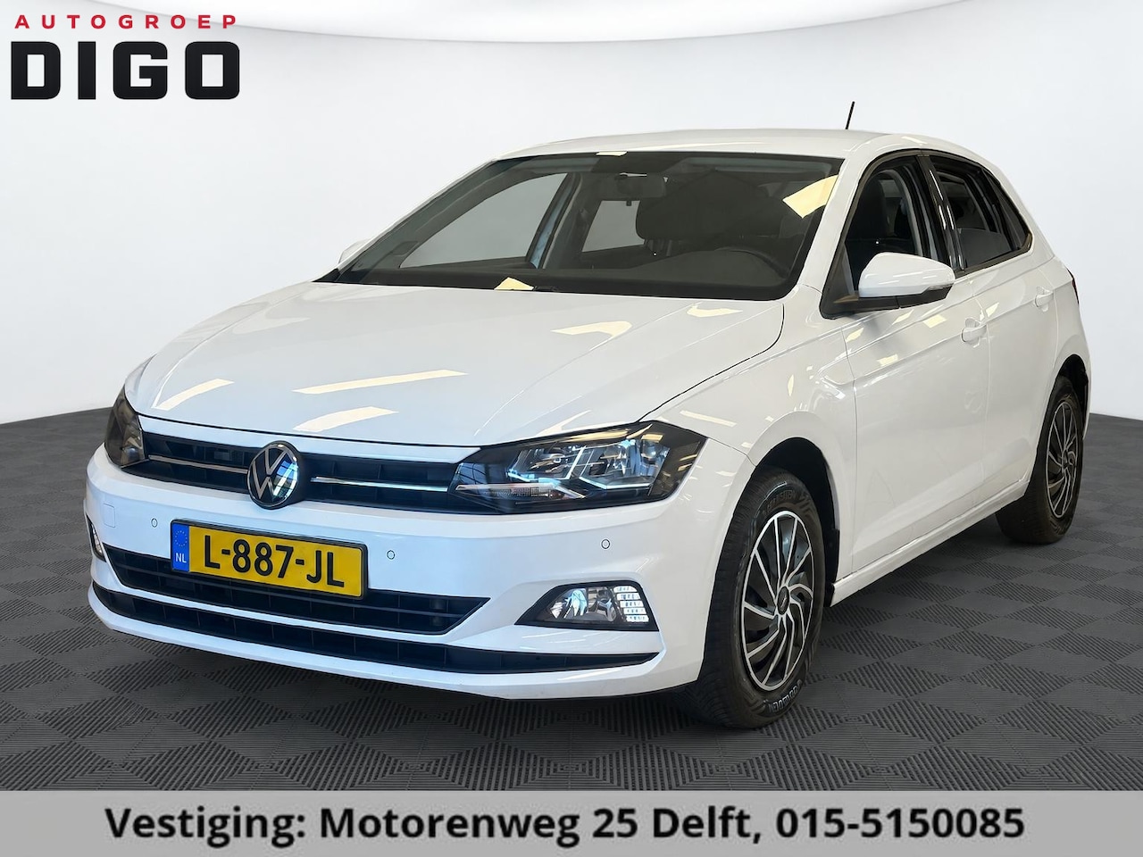 Volkswagen Polo - 1.0 TSI COMFORTLINE NAVIGATIE GARANTIE 2031* PDC VOOR EN ACHTER . DRAADLOOS TELEFOONOPLADE - AutoWereld.nl