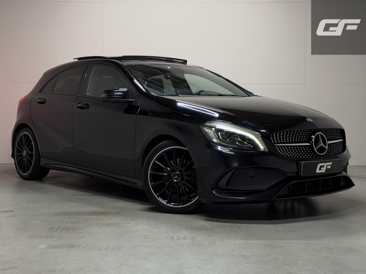 Mercedes-Benz A-klasse - AMG Pano Leer Memory Camera Cruise NAP - AutoWereld.nl