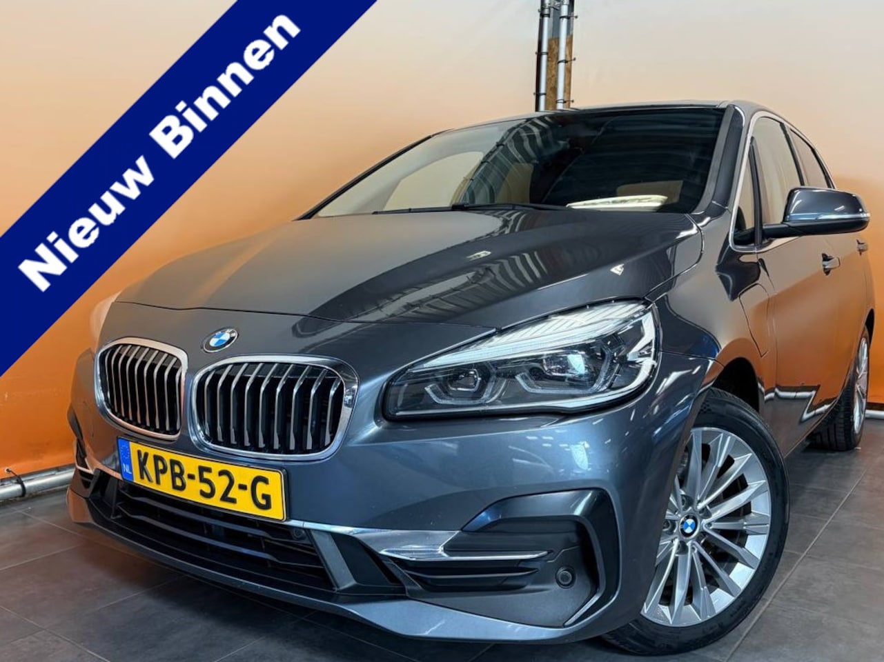 BMW 2-serie Active Tourer - 225xe iPerformance High Executive leer | sportint | schuifd | head up | camera | led - AutoWereld.nl