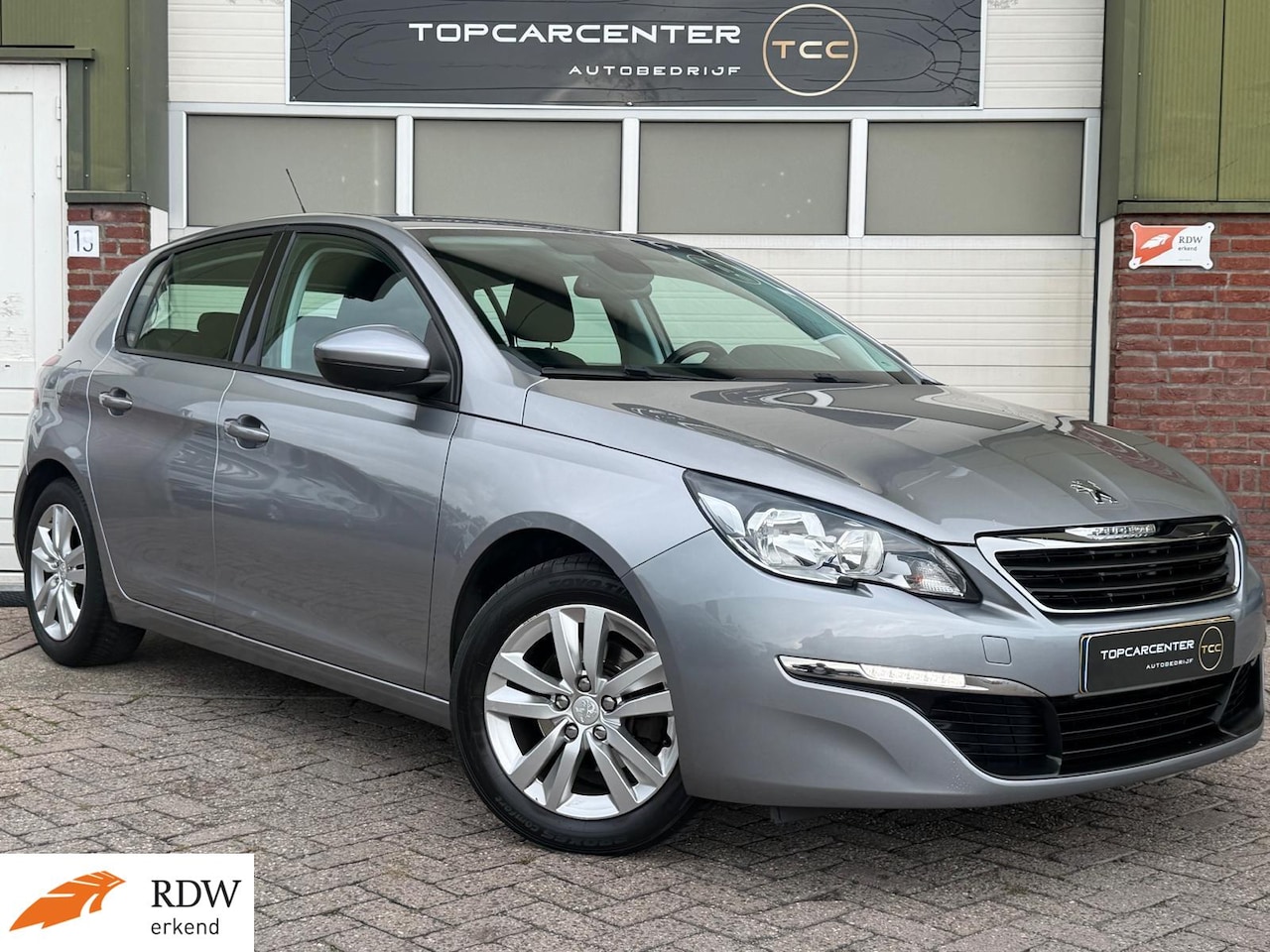 Peugeot 308 - 1.6 Blue Lease Executive/AIRCO/PARKS/CRUISE/APK - AutoWereld.nl
