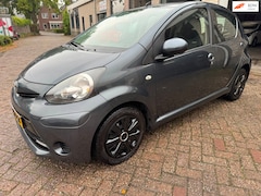 Toyota Aygo - 1.0 VVT-i Comfort AIRCO, LED, 128170 KM O.H BOEKJES.NETTE STAAT