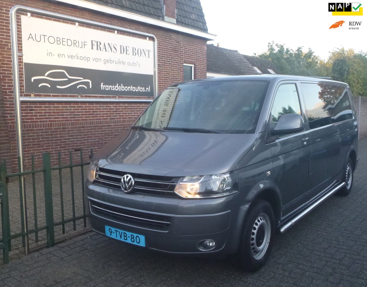 Volkswagen Transporter Kombi - 2.0 TDI L2H1 BM Highline 9 persoons airco € 7750 ex btw - AutoWereld.nl