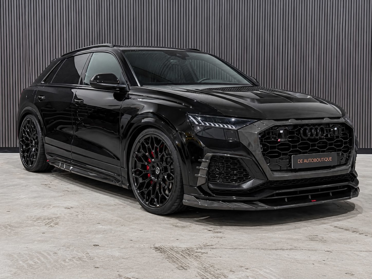 Audi RSQ8 - 4.0 TFSI RSQ8 Quattro / Urban Carbon / Akrapovic / Pano - AutoWereld.nl